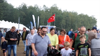 Türk Yıldızları Belçika semalarında gösteri uçuşu yaptı