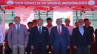 Van’da ”Akdamar Cup Uluslararası Tenis Turnuvası” başladı