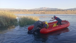 Bingöl’de Murat Nehri’nde mahsur kalan kişi kurtarıldı