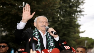 CHP Genel Başkanı Kılıçdaroğlu, Sakarya’da esnafı ziyaret etti