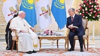 Papa Franciscus, Kazakistan’a ilk resmi ziyaretini gerçekleştiriyor