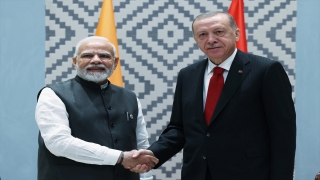 Cumhurbaşkanı Erdoğan, Hindistan Başbakanı Modi ile bir araya geldi