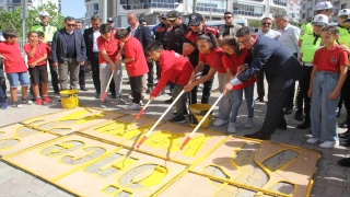 Sinop’ta okul önlerindeki yaya geçitlerinde işaretleme ve düzenleme