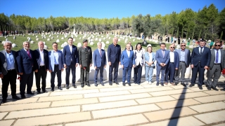 Gelibolu Yarımadası’nda Şahinbey Belediyesince yenilenen 4 şehitlik ziyarete açıldı