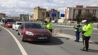 Türkçe, Kürtçe ve Arapça EVDE KAL çağrısı