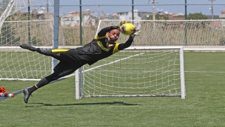 Göztepeli futbolcular gruplar halinde tesislerde çalışmaya başladı