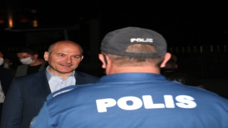 İçişleri Bakanı Soylu, Başkentteki polis kontrol noktasını ziyaret etti