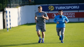 Trabzonspor, hazırlıklarını akşam antrenmanıyla sürdürdü