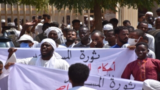 Sudan’da İsrail ile normalleşme ve dini konulardaki reformlar protesto edildi