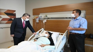 Sağlık Bakanı Fahrettin Koca’dan Adana’da hastane ziyareti