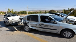 Kırıkkale’de trafik kazası: 1’i çocuk, 5 yaralı