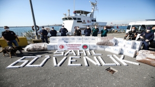 Yabancı bayraklı gemide, 2 milyon 845 bin paket kaçak sigara ele geçirildi