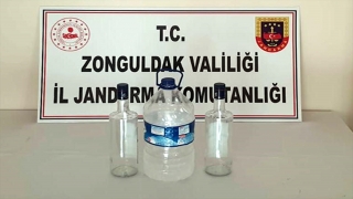 Zonguldak’ta evinde sahte içki üreten kişi gözaltına alındı