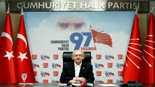 CHP Genel Başkanı Kılıçdaroğlu, video konferans yöntemiyle gençlerle buluştu