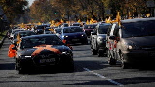 İspanyol sağı, sol hükümetin eğitim reformunu protesto etti