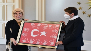 Emine Erdoğan, öğretmenlerle bir araya geldi: