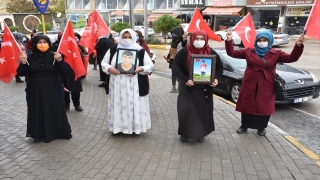 Şırnak’ta terör mağduru aileler HDP İl Başkanlığı binası önünde eylem yaptı