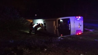 Mersin’de polisleri taşıyan midibüs devrildi: 1 şehit, 4 yaralı