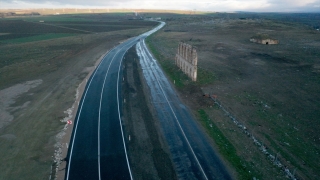 Edirne’de tarihi hastane duvarının korunması için ”yol” kaydırıldı