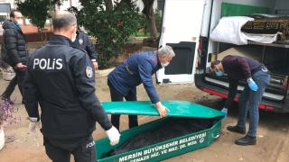 Mersin’de 2 gün önce bıçaklanarak öldürülen kadının cesedi bulundu