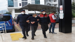 Alanya’da avokado çaldığı iddiasıyla gözaltına alınan zanlı tutuklandı