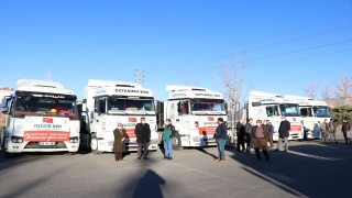 Niğde’den Suriye’ye 18 tır yardım malzemesi gönderildi