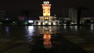 İzmir’de sağanak etkili oldu