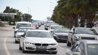 Muğla kent merkezi ve turistik ilçelerinde yılbaşı hareketliliği yaşanıyor