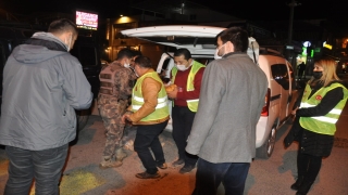 Hatay’da polis ve sağlık çalışanlarına çorba ikramı