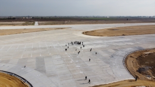 Hazine ve Maliye Bakanı Elvan, yapımı süren Çukurova Havalimanı’nı inceledi