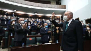 Cumhurbaşkanı Erdoğan: ”Anayasalar, doğaları gereği mümkünse toplumun tamamının ama mutlaka kahir ekseriyetinin desteğini almak mecburiyetindedir. Bu da ancak yeni anayasanın ülkedeki tüm kesimlerin k