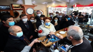 İYİ Parti Genel Başkanı Akşener Büyükçekmece ve Esenyurt’ta esnafı ziyaret etti