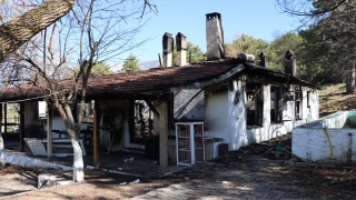 Denizli’de 3 kişinin hayatını kaybettiği restoran yangınına ilişkin iş yeri bekçisi gözaltına alındı