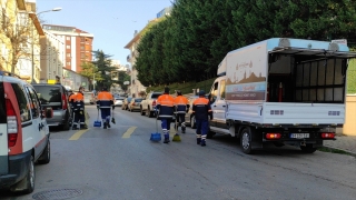 Maltepe’de temizlik görevlilerinin çöp toplama mesaileri sürüyor