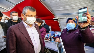 Evlat nöbeti tutan ailelerden kendilerini ziyaret eden CHP’li heyete ”HDP’den desteğinizi çekin” çağrısı