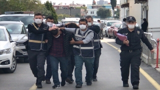 Adana’da eve silahlı saldırı düzenleyen iki zanlı tutuklandı