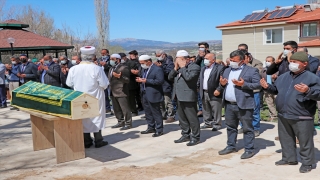 İslami İlimler Araştırma Vakfı Başkanı Prof. Dr. Özek, memleketi Muğla’da toprağa verildi