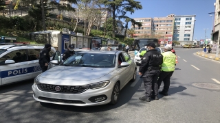 İstanbul’da polis ”Yeditepe Huzur Uygulaması” yaptı