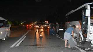 İzmir’deki trafik kazasında aynı aileden 4 kişi yaralandı