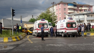 Van’da zincirleme trafik kazasında biri ağır 6 kişi yaralandı