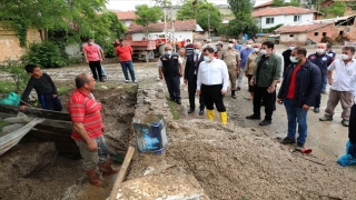 Amasya’da dolu ve sağanak etkili oldu