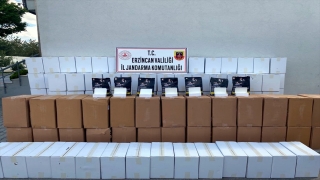 Erzincan’da jandarma 270 kilo kaçak tütün ile 1 milyon 470 bin makaron ele geçirdi