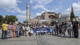 YTB Türk Dünyası Genç Liderler Programı öğrencileri İstanbul’da