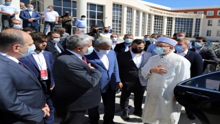 Diyanet İşleri Başkanı Ali Erbaş 18. İmam Hatipliler Kurultayı’nda konuştu