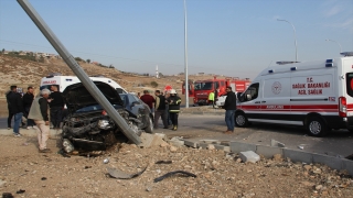 Hatay’da 2 otomobilin çarpıştığı kazada 4 kişi yaralandı