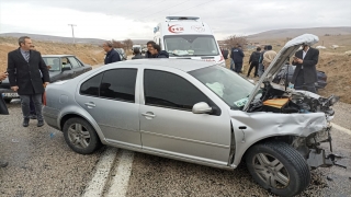 Konya’nın Akören İlçe Belediye Başkanı İsmail Arslan, trafik kazasında yaralandı