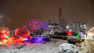 Sivas’ta kar yağışı etkili oluyor