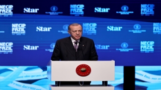 Cumhurbaşkanı Erdoğan: ”Necip Fazıl Ödülleri ile bu zorbaların konforu bozulmuş, yıllardır al gülüm ver gülüm işlettikleri tezgahları dağılmıştır.”