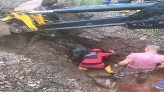 Muğla’da altyapı çalışmasında toprak altında kalan işçi yaralandı