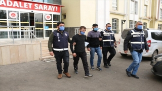 Diyarbakır’da hırsızlık yaptıkları gerekçesiyle iki zanlı tutuklandı